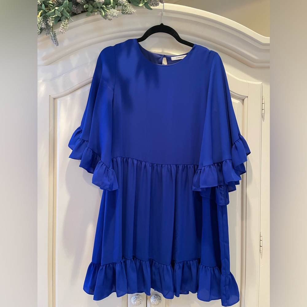 Caramela Oversized Flowy Dress, Size Small.
